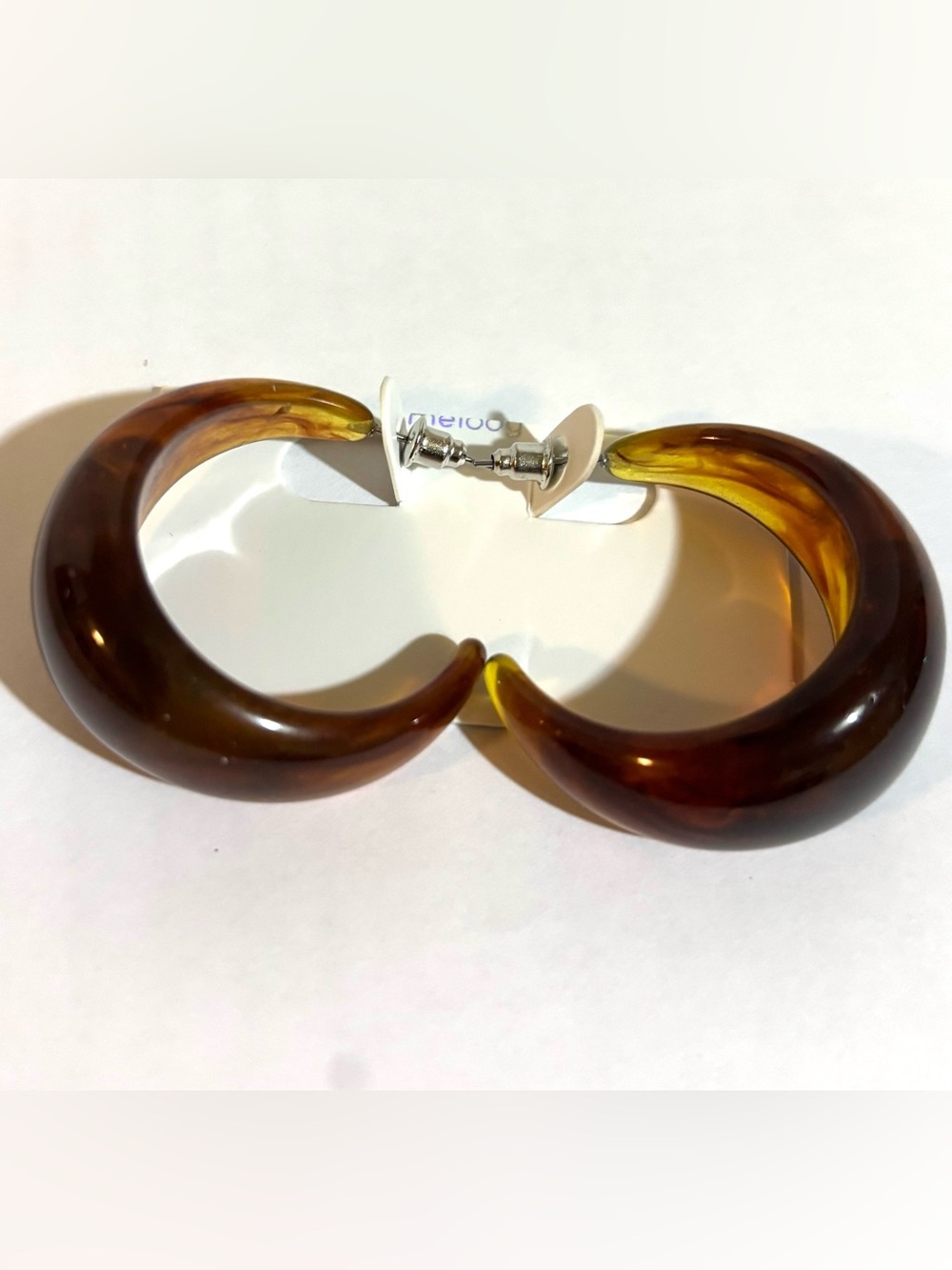 Tortoiseshell Resin Hoop Earrings in Brown